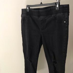 black ripped jeggings